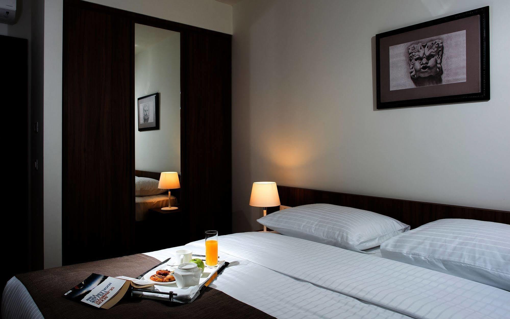 Maistra Select Srebreno Premium Apartments エクステリア 写真